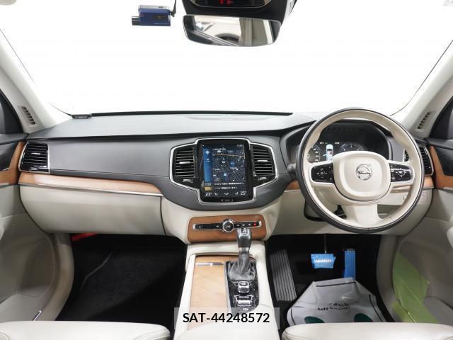 Volvo XC90 2020-01 7936300-2