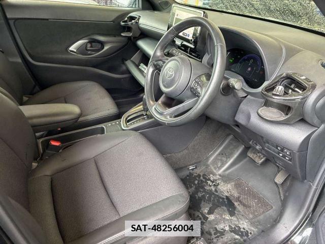 Toyota YARIS CROSS 2024-11 7936505-3