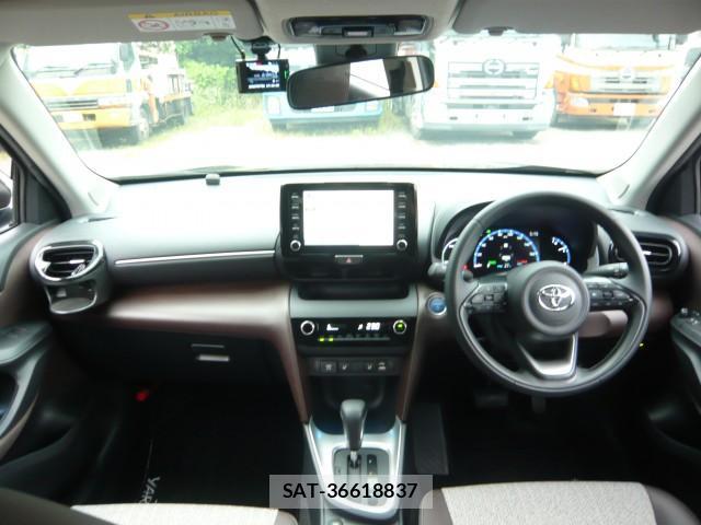 Toyota YARIS CROSS 2022-02 7936958-2