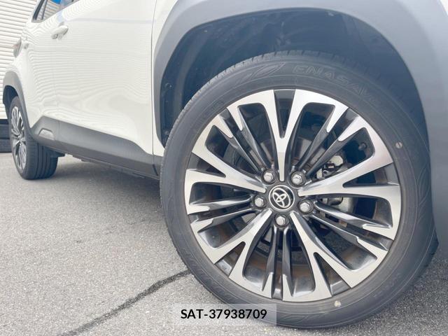Toyota YARIS CROSS 2022-08 7937163-12