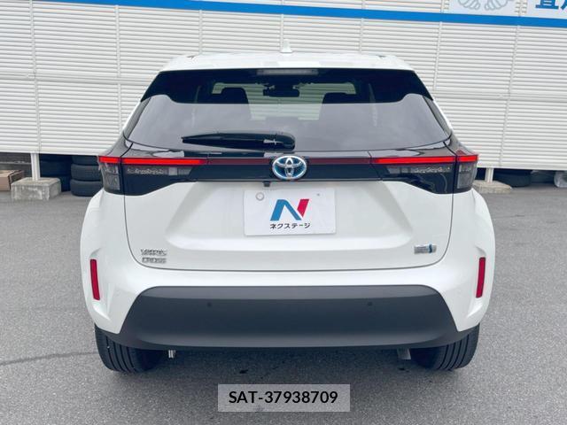 Toyota YARIS CROSS 2022-08 7937163-14