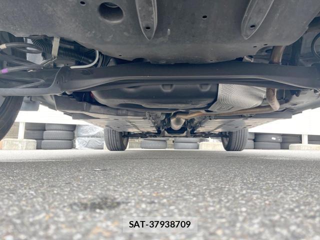 Toyota YARIS CROSS 2022-08 7937163-18
