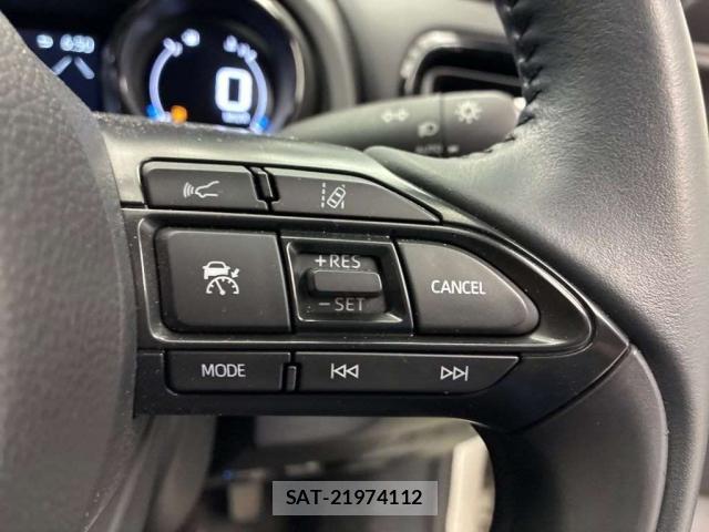 Toyota YARIS 2022-03 7933867-5