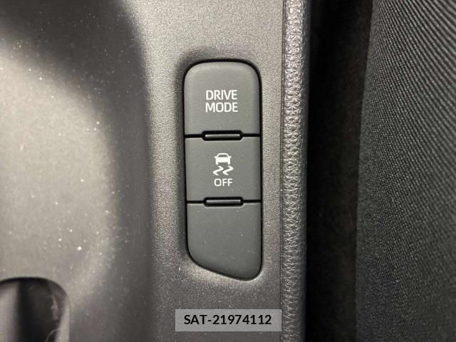 Toyota YARIS 2022-03 7933867-8