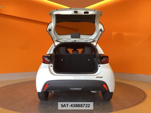 Toyota YARIS 2021-05 7934161-12