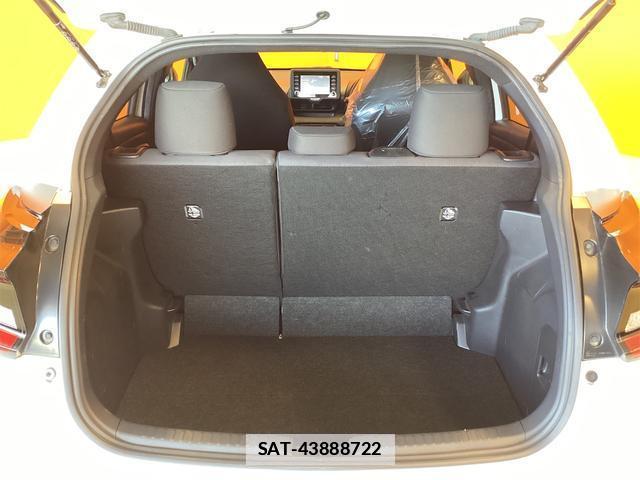 Toyota YARIS 2021-05 7934161-14