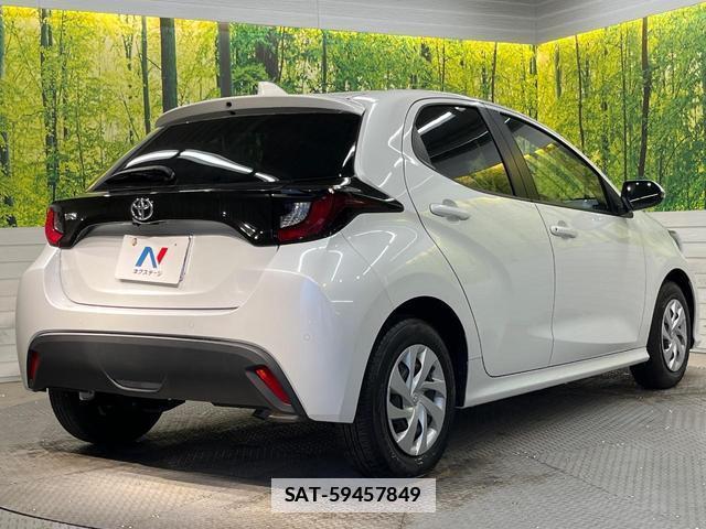 Toyota YARIS 2023-08 7934342-16