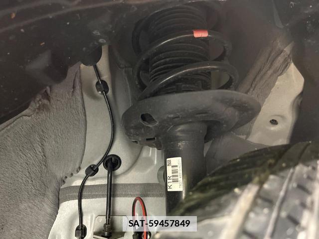 Toyota YARIS 2023-08 7934342-19