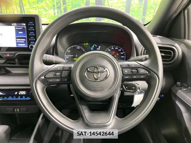 Toyota YARIS 2023-06 7934492-10