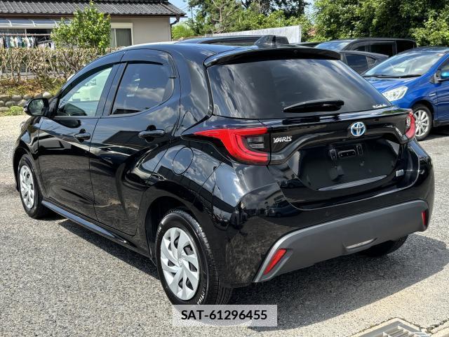 Toyota YARIS 2021-05 7935026-1