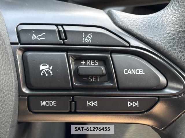 Toyota YARIS 2021-05 7935026-11