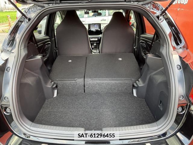 Toyota YARIS 2021-05 7935026-19