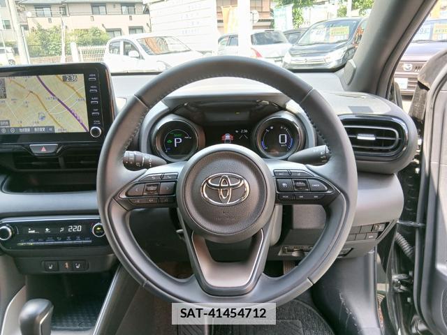 Toyota YARIS 2020-04 7935028-10