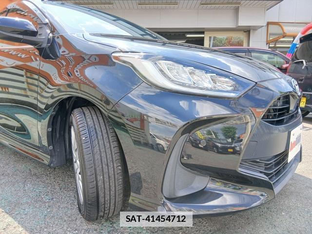 Toyota YARIS 2020-04 7935028-18