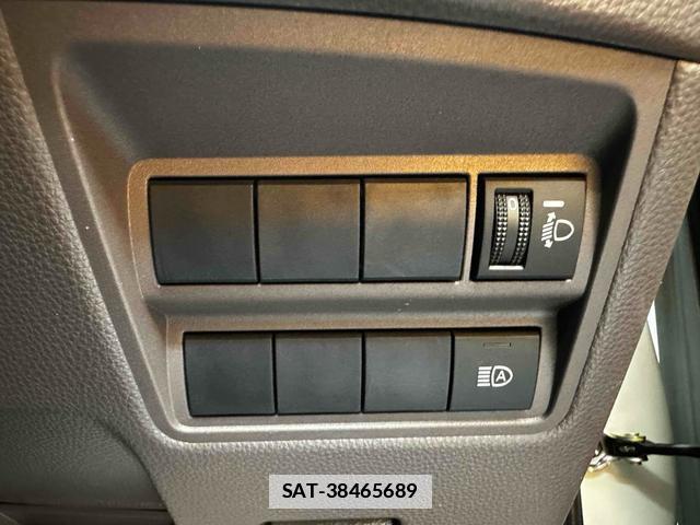 Toyota YARIS 2021-02 7935288-12