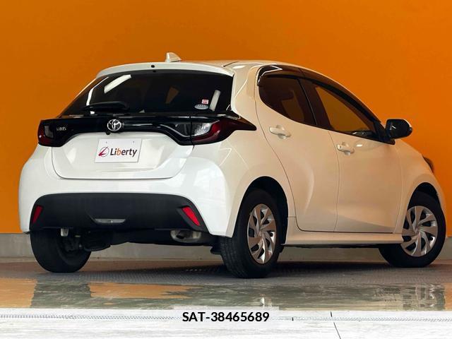 Toyota YARIS 2021-02 7935288-17