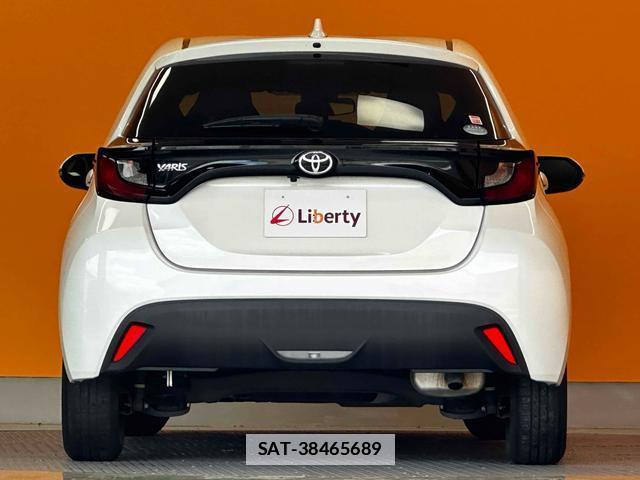 Toyota YARIS 2021-02 7935288-18