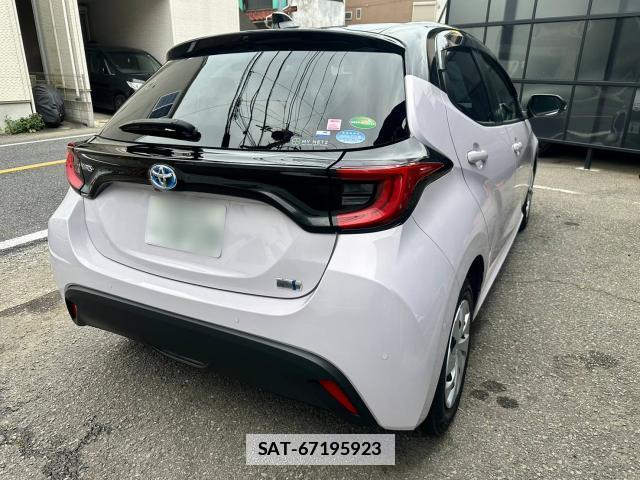 Toyota YARIS 2020-12 7935622-2