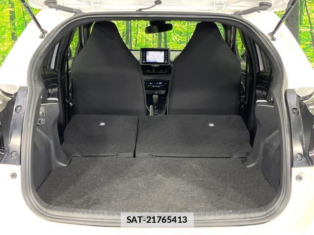 Toyota YARIS 2023-06 7936175-10