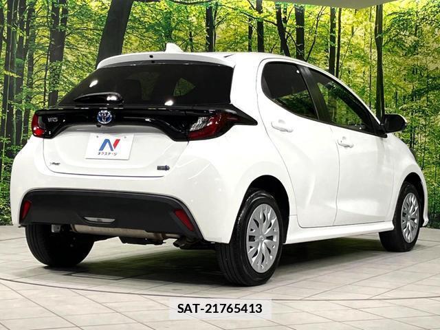 Toyota YARIS 2023-06 7936175-17
