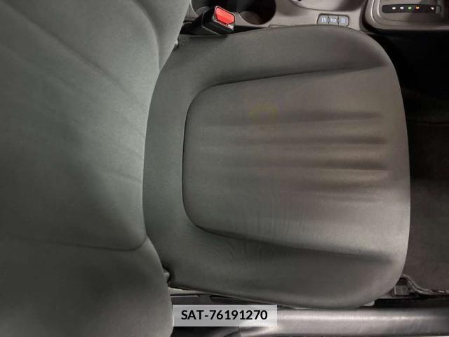 Toyota YARIS 2023-06 7936307-12