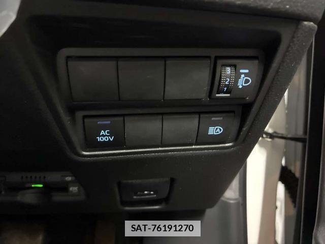 Toyota YARIS 2023-06 7936307-14