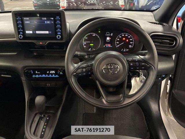 Toyota YARIS 2023-06 7936307-2