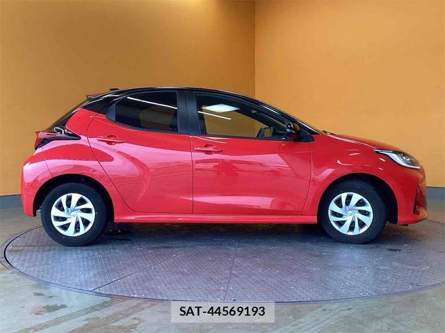 Toyota YARIS 2023-11 7937078-10