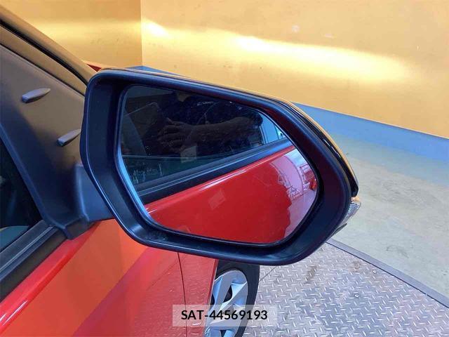 Toyota YARIS 2023-11 7937078-13