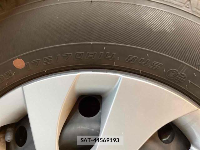 Toyota YARIS 2023-11 7937078-19