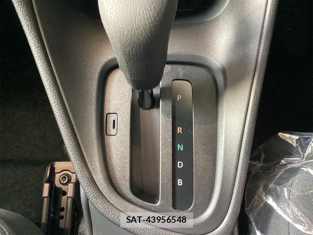 Toyota YARIS 2025-01 7937087-10
