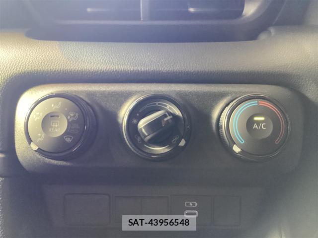 Toyota YARIS 2025-01 7937087-9