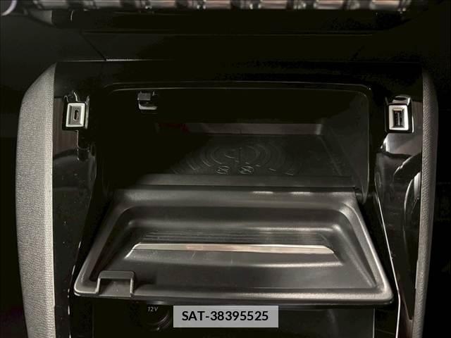 Peugeot 2008 2021-08 7963119-9