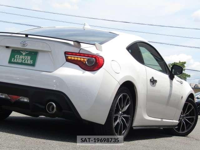 Toyota 86 2018-08 7962622-1