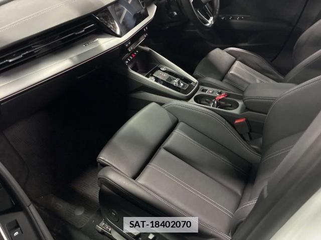 Audi A3 SEDAN 2023-08 7960873-5