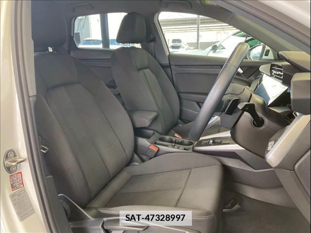 Audi A3 2022-02 7960222-5