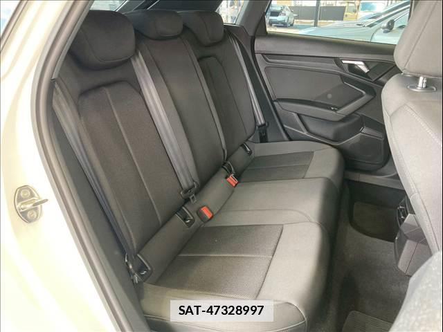 Audi A3 2022-02 7960222-6