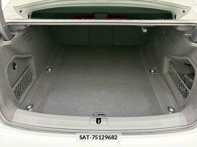 Audi A4 2021-09 7960168-10