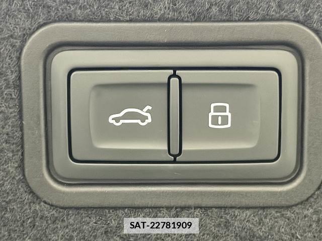 Audi A8 2019-09 7960171-6