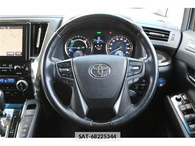 Toyota ALPHARD HYBRID 2017-06 7961920-17