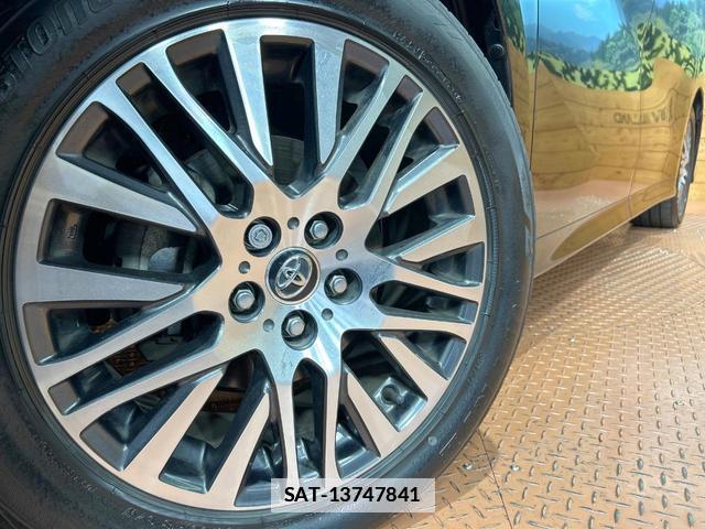 Toyota ALPHARD 2017-12 7959366-13
