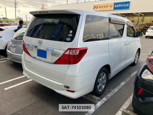 Toyota ALPHARD 2012-08 7960302-2