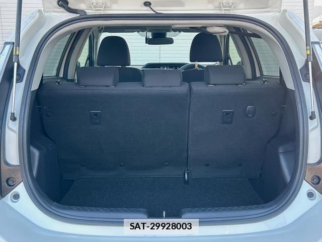 Toyota AQUA 2018-05 7959702-12