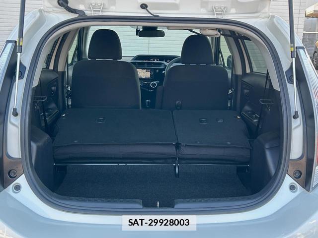 Toyota AQUA 2018-05 7959702-13