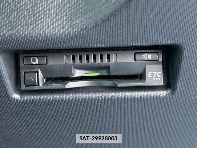 Toyota AQUA 2018-05 7959702-9