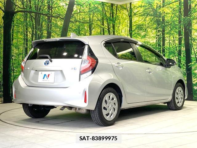 Toyota AQUA 2017-06 7959769-16