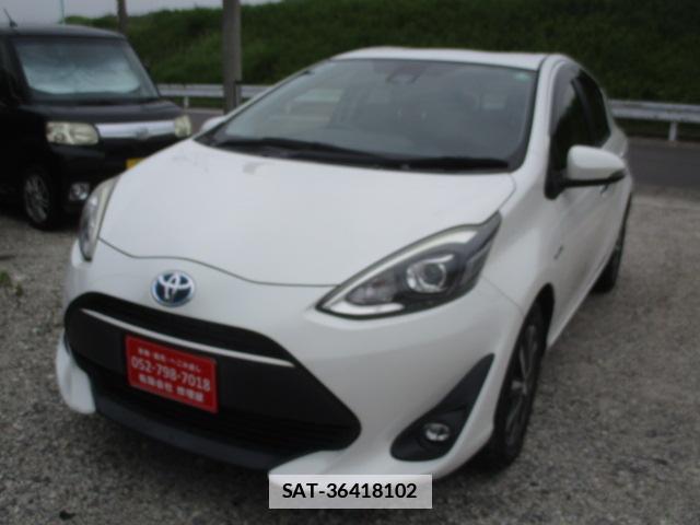 Toyota AQUA 2018-01 7959853-11