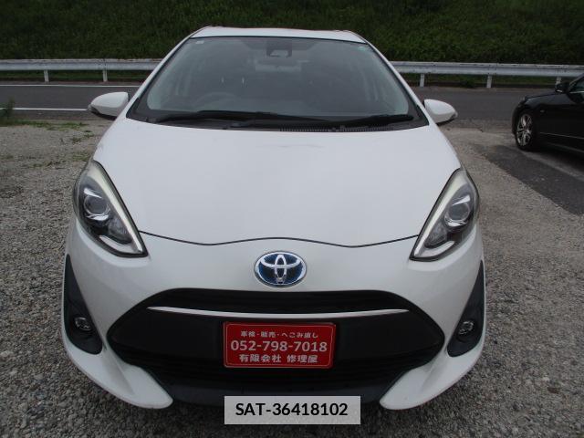 Toyota AQUA 2018-01 7959853-15