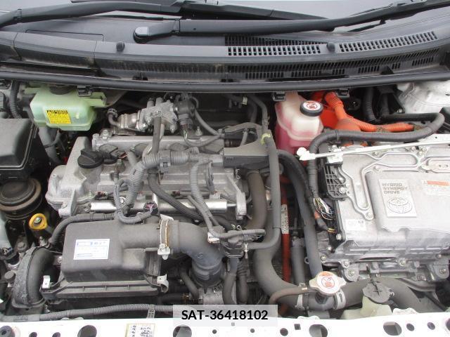 Toyota AQUA 2018-01 7959853-7