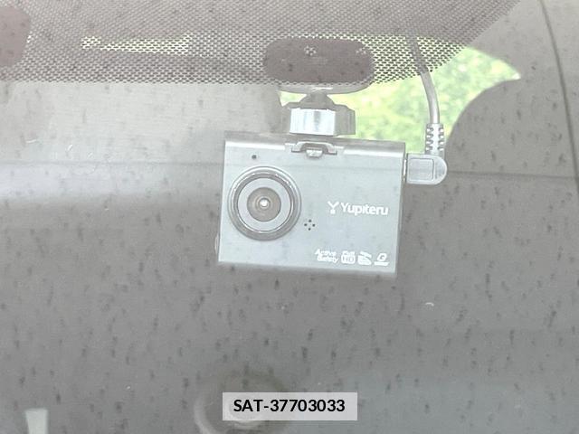 Toyota AQUA 2014-03 7959930-4